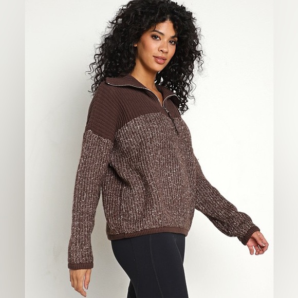 VARLEY Willard long sleeve sweater in coffee bean 1/2 zip small euc - Picture 3 of 14